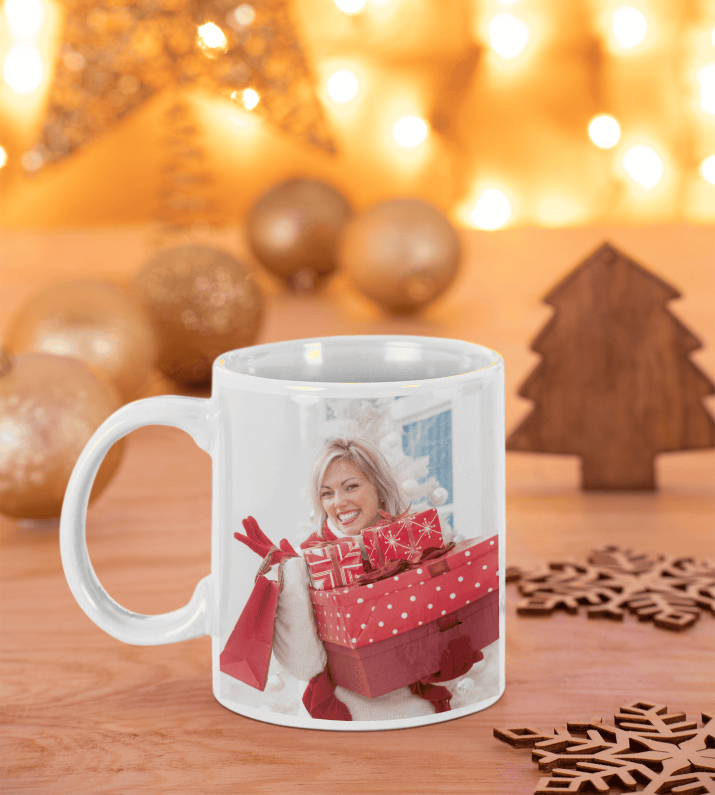 Christmas Personalized Mug with Photo, customizable and festive, ideal for holiday gifting or personal keepsakes.