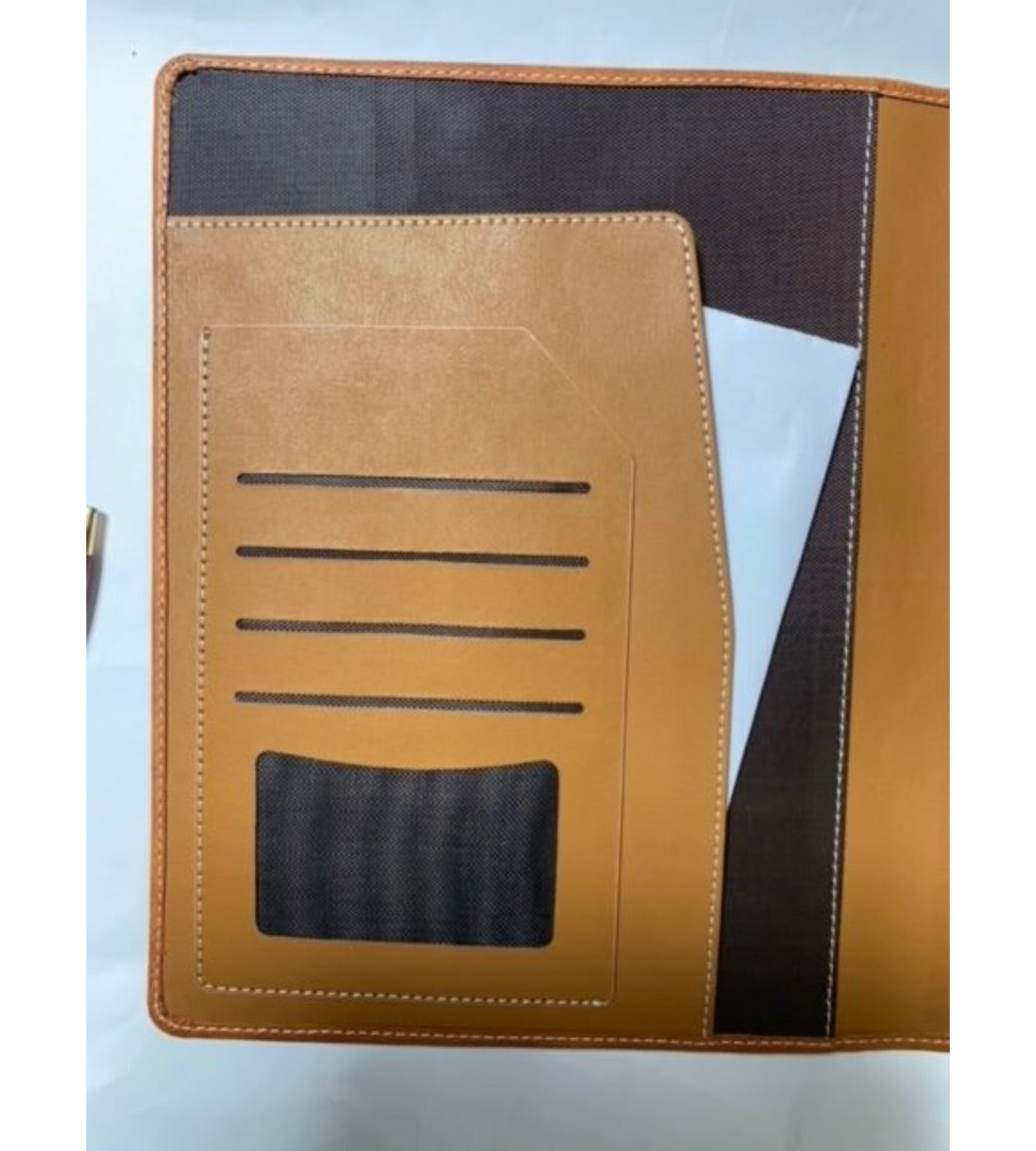 Verveet Elite Timekeeper Diary, featuring a stylish and functional design, perfect for organizing your daily schedule and important notes with a premium touch.