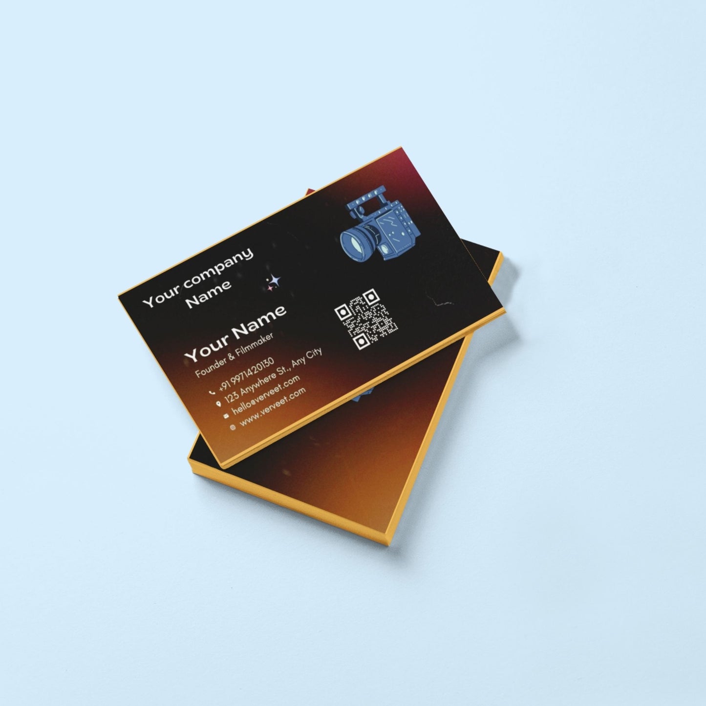 Minimal Velvet Paper Visiting Card for Filmmakers & Directors – Square Corner