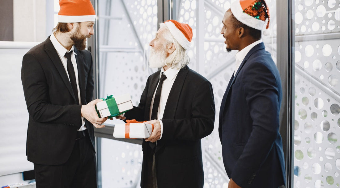 Corporate Gift Hampers: What to Include for Maximum Impact