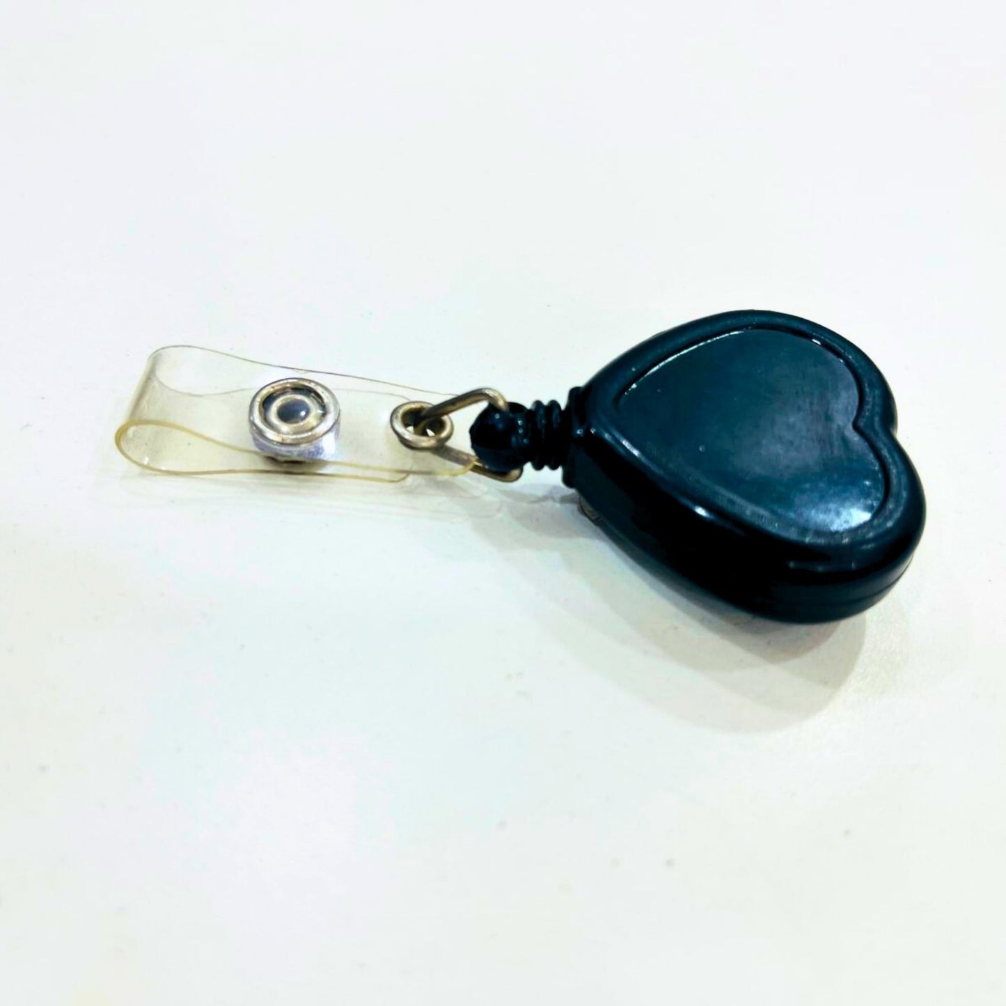 Heart Shaped Retractable ID Badge Holder with Belt Clip – Cute & Durable ID Card Reel for Office, School & Events