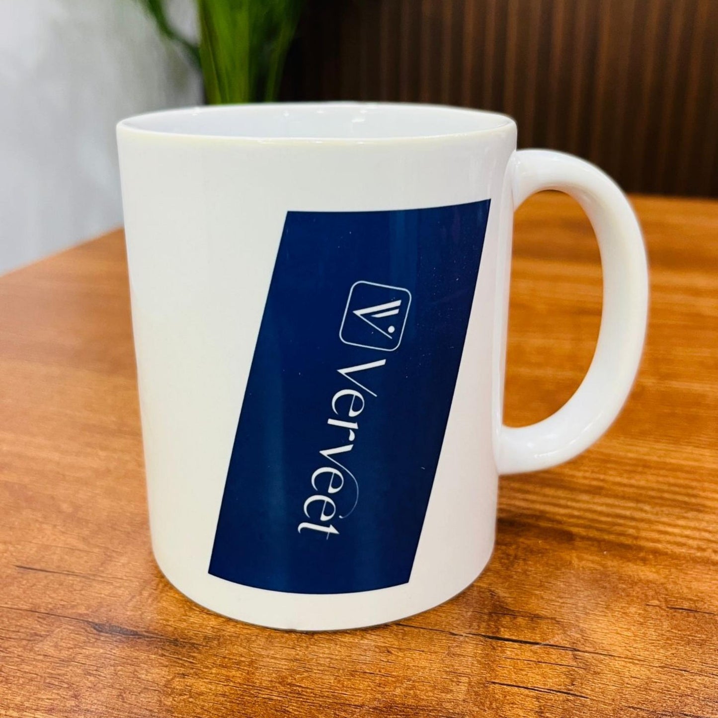 Verveet office coffee mug – customized ceramic mug for workplace use, corporate branding, and promotional gifting.